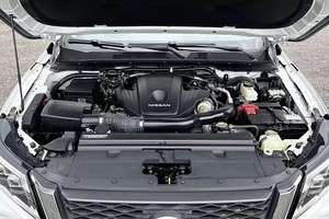 ขายส่งรถกระบะมือสอง นาวาร่า ปี 2023 ขับเคลื่อน 4 ล้อ แบบดับเบิ้ลแค็บ - Product Image 3