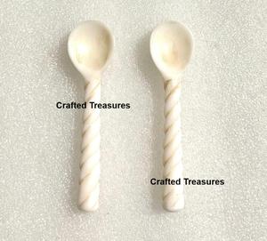 Cuillère à thé en résine de style vintage, cuillères de service en résine minimalistes de luxe, manche torsadé, mini cuillère pour la vaisselle, articles de cuisine - Product Image 4