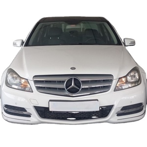 2022 C200 Avantgarde, Volante a la Izquierda, Tracción Delantera, Asientos de Cuero, Motor de Gasolina de Aspiración Natural, Color Oscuro, Sedán con ACC - Product Image 1