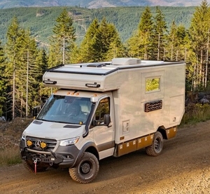 CHEAP NEW 2024 Euro6 Luxury Camper Trailer Motorhome RV Offroad 4-6 Persons Used for Camping Free - Product Image 5