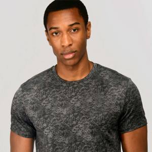 T-shirts élégants pour hommes avec motifs personnalisables et tissu doux pour un confort ultime - Product Image 2