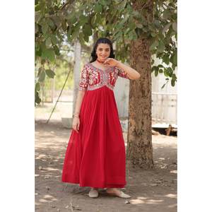 Plus belles robes Anarkali pour femmes indiennes Prêt-à-porter Faux Blooming Broderie Zari Paillettes pour mariage Robe Tissu - Product Image 1