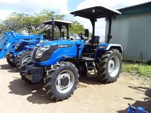 Tractor de oruga usado Solís a la venta Tractor de oruga con motor Perkins con componentes básicos para granjas - Product Image 6