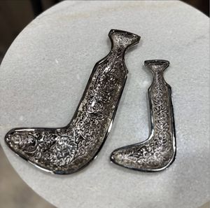 Vente en gros 100% plateau de service métallique en aluminium sûr pour les aliments plateau rectangulaire attrayant de style poignard finition argentée pour Diwali - Product Image 1