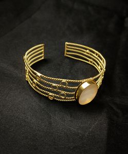 แหวนอัญมณีทองเหลืองชุบทองธรรมชาติทำด้วยมือสไตล์ดั้งเดิมเครื่องประดับสำหรับงานแต่งงานแบบฝาโลหะไม่เหมือนใคร - Product Image 2