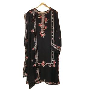 2023 costume en soie Georgette noir et rouge robe de mariée pakistanaise/indienne de haute qualité avec travail manuel et broderie vente chaude - Product Image 1