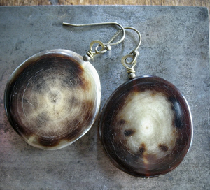 Meilleure qualité corne de buffle boucle d'oreille de luxe femme boucle d'oreille pour les cadeaux de mariage disponibles à des prix abordables de l'Inde - Product Image 2