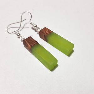 ห้อยทำด้วยมือฟอยล์สีทองต่างหูรูปหัวใจเรซินสีดำสีขาวทำจากไม้รูปทรงเรขาคณิตสี่เหลี่ยมรูปแบบอบอุ่นของนางฟ้าที่โดดเด่น - Product Image 4