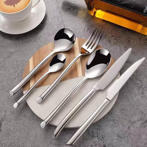 Design minimaliste Couverts en acier inoxydable Ensembles de couverts Attrayant Table de table Centre de table Table à manger Ustensiles en acier miroir - Product Image 2