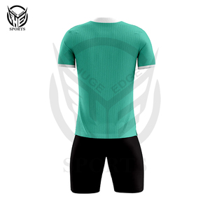 Uniforme de fútbol completo de alta calidad, ropa de fútbol de tela sublimada de secado rápido, uniforme de fútbol de fabricante profesional - Product Image 2