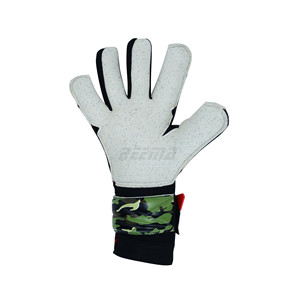 Envoltura de cuarzo de 3,5mm Contacto adicional y protección de los dedos Guantes de portero Revés en relieve NXT Hecho en Pakistán - Product Image 3