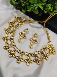 Conjunto de gargantilla de fabricante indio, conjunto de Gargantilla nupcial Kundan DE BODA chapada en oro, collares con estampado étnico para fiesta de mujer - Product Image 2