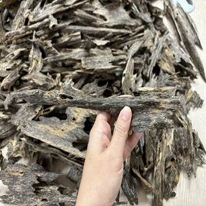 น้ำมันหอมระเหยจากไม้ agarwood หรูหราที่เหนือกว่าชิปเวียดนามกลิ่นหอมหวานราคาสมเหตุสมผลส่วนผสมน้ำผึ้งไม้ - Product Image 2