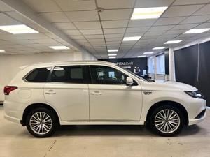 MITSUBISHI OUTLANDER 2.4H USADO, Volante a la Izquierda/Derecha - Product Image 2