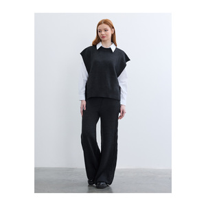 เสื้อสเวตเตอร์ผูกข้างแขนกุดสีดำสำหรับผู้หญิงป้องกันการเป็นขุย - Product Image 5