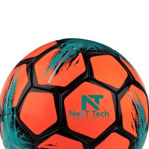 Balón de entrenamiento de fútbol de Next Tech Industries, material de PU para fines de entrenamiento con diseño personalizado y logotipo personalizado - Product Image 5