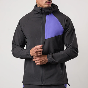 Chaqueta Deportiva Impermeable con Capucha para Hombre, Diseño Color Block, Transpirable, Cómoda y Funcional, con Logotipo Personalizado al por Mayor - Product Image 3