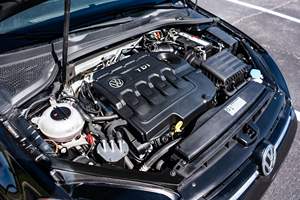 Volkswagen Golf SportWagen TDI S 2015 d'occasion en bon état, boîte manuelle 6 vitesses, moteur turbodiesel, principalement d'origine sud, non modifiée, sans réserve - Product Image 6