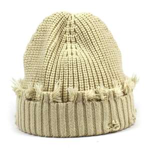 Bonnet personnalisé Jacquard Logo imprimé sur tissu tricoté uni pour hommes et femmes bonnet de détresse - Product Image 1