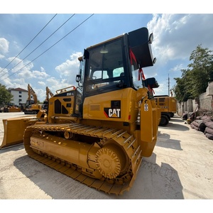 Bulldozer Caterpillar D5K XL d'occasion, jaune, équipement de construction lourd en bon état - Product Image 4