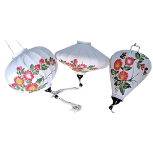 Auténtica linterna de tela de seda vietnamita con marco de bambú natural para iluminación interior acogedora y decoración festiva - Product Image 1