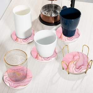 Ensemble de 4 sous-verres en bois de résine, polis, de formes variées, design moderne, écologiques, personnalisables, pour bar, cuisine, maison, fête de déménagement, anniversaire - Product Image 1