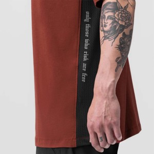 เสื้อยืดโอเวอร์ไซส์ของผู้ชายทันสมัยผ้าคอตตอนเนื้อนุ่มพร้อมดีไซน์มินิมอลสำหรับชุดลำลองแนวสตรีท - Product Image 3