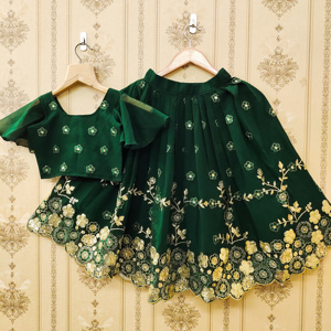 Shoryam Fashion, el Más Vendido, Lehenga Choli Étnico de Color Verde con Bordado Dorado para Niñas, Largo hasta el Suelo |   Ropa Festiva de Primera Calidad - Product Image 1