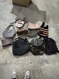 Cosméticos de hombro para mujer más vendidos de Japón bolsos usados al por mayor - Product Image 5