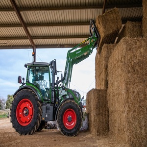 Achetez le tracteur Fendt 500 Vario Livraison rapide Vente en gros Qualité supérieure Parfait pour les agriculteurs à la recherche de haute performance durable - Product Image 4