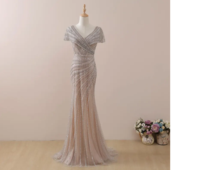 ชุดแต่งงานทันสมัยแบบสั่งตัด ทรงบอลกาวน์ยาวกรอมพื้น ประดับด้วยดอกไม้ปัก คริสตัล และไข่มุก สำหรับงานเลี้ยงฉลองสมรส - Product Image 3