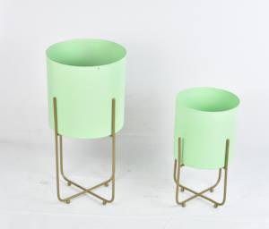 Maceta Metálica Verde Virante Personalizada con Soporte de Hierro con Recubrimiento en Polvo Dorado - Duradera, Ecológica, Ligera, para Uso en Interiores, Hogar y Jardín - Product Image 3