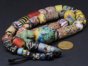 Cuentas de vidrio comerciales temáticas tribales y antiguas de 8mm y 4mm hechas a medida, patrones redondos multicolores para diseños de joyería - Product Image 4