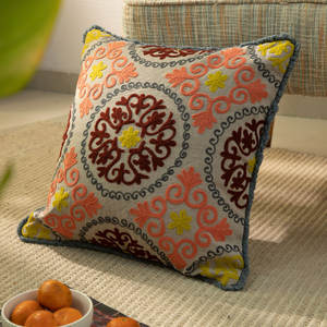 Magnifique housses de coussin brodées 18x18 housse de coussin florale housse de coussin carrée brodée décorative pour salon - Product Image 1