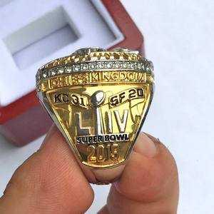 Bague de mariage personnalisée en or massif 14K & 18K en argent sterling 925 certifiée IGI avec moissanite VVS Design convivial pour les fêtes pour hommes - Product Image 3