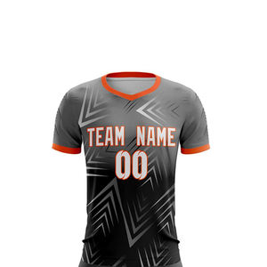 Uniformes de football de sublimation fabriqués en polyester 100%, conception personnalisée, uniforme de football à prix de gros pour l'entraînement - Product Image 5