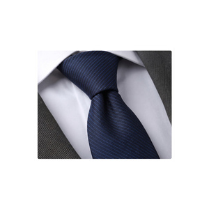 Cuello Falso de Satén Estilo Italiano con Rayas, Accesorios de Moda - Product Image 1