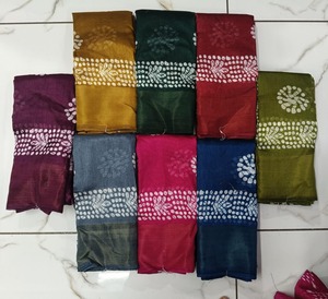 Collection en gros de 10 saris en mélange de soie Bandhani fabriqués à la main avec des motifs de teinture de cravate traditionnels à bas prix - Product Image 3