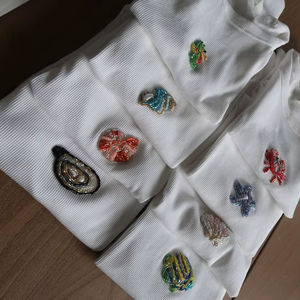 ลูกปัดหัวใจมินิมอลชุบทองคำขนาดเล็ก ลูกปัดหัวใจมินิมอลชุบทองคำขนาดเล็ก - Product Image 1