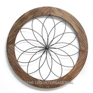 Lampes murales en métal doré, très vendues en Europe, pour décoration intérieure. - Product Image 6