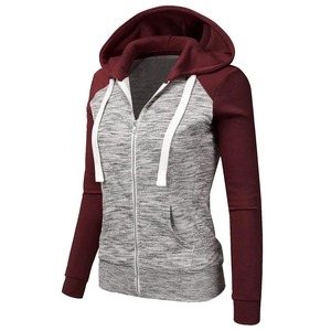 Sweat à capuche en coton surdimensionné personnalisé pour femmes haut court sérigraphié avec col rond et logo avant pour l'hiver - Product Image 3