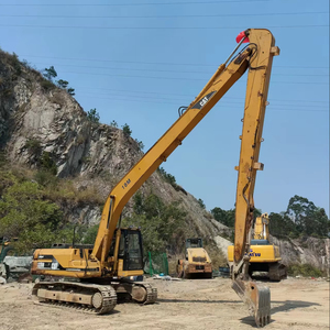 Excavadora de orugas hidráulica Caterpillar 320B usada, motor de 20 toneladas, pluma de 18 metros, origen japonés - Product Image 1