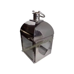 Meilleures lanternes à bougies décoratives en acier inoxydable avec un design en forme de cœur pour centres de table à prix compétitif - Product Image 1