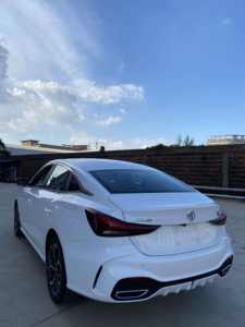 2025 Nuevo MG 5 Sedán de Gasolina de 1.5L, 5 Asientos, Rápido y Económico, Sin Accidentes y Listo para Enviar - Product Image 3