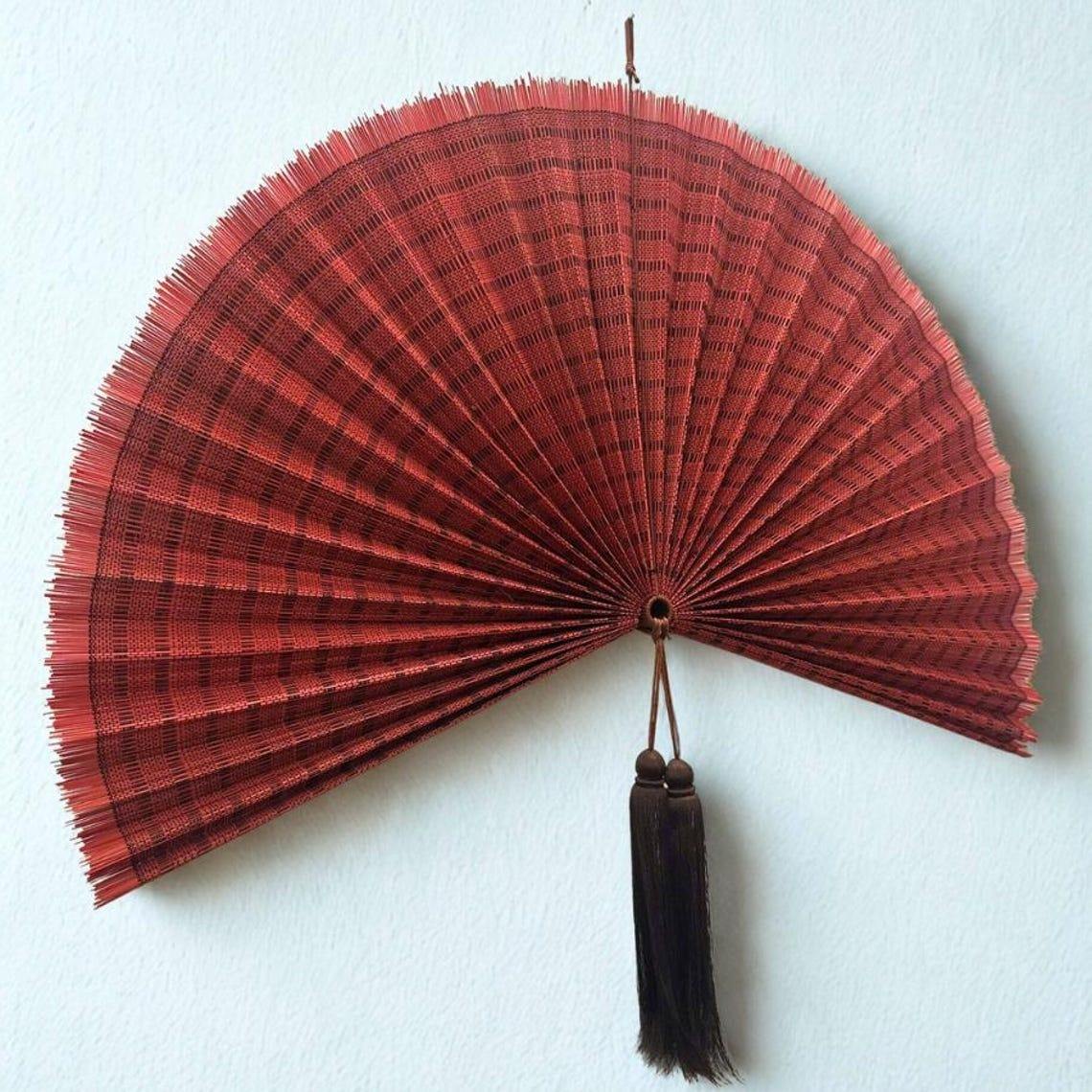 สีแดงผสมสีดำ