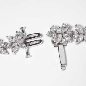 Collar con Diamante Cultivado en Laboratorio de Corte Radiante de 40.46 Quilates, Oro Blanco de 14K, Certificado IGI, Joyería Fina de Lujo en Caja - Product Image 6