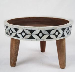 Support à gâteau élégant en nacre écologique, artisanal, avec taille et couleur personnalisables pour occasions spéciales - Product Image 1