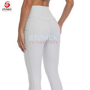 Mallas ajustadas sin costuras de cintura alta con estampado personalizado para mujer, pantalones de Yoga deportivos con realce, mallas estampadas personalizadas sólidas - Product Image 4