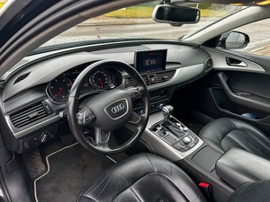 Audi A3 Sedán 1.4T Turbo Automático Usado de 2017, Volante a la Izquierda, Cuero Oscuro, Techo Solar, Rines R17 - Product Image 5