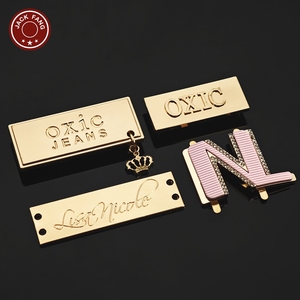 Étiquette métallique personnalisée pour vêtements, sacs, foulards, abayas, chaussures, avec logo de marque gravé en or - Product Image 2